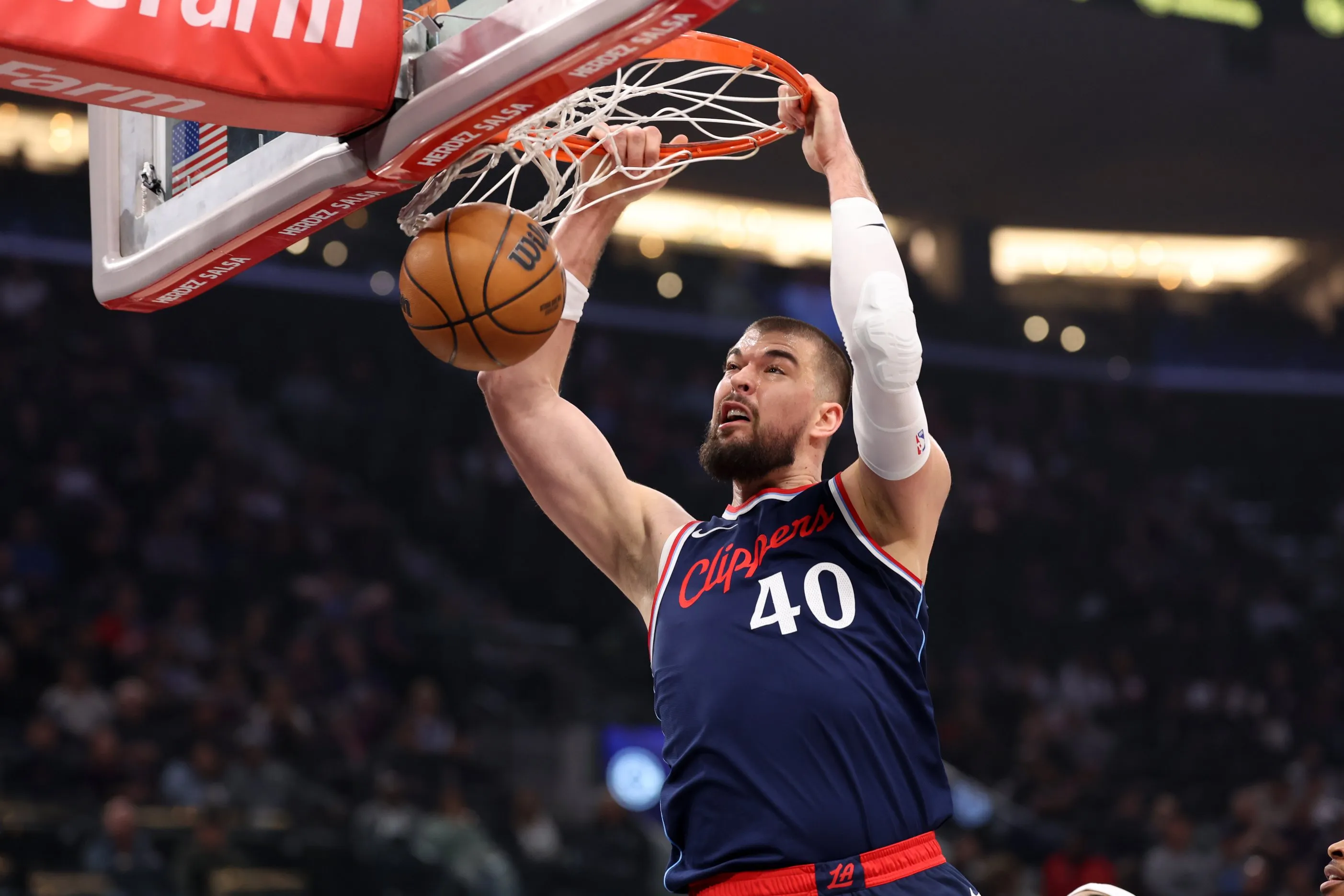 波兰男篮血洗快船，巴恩斯高光表现