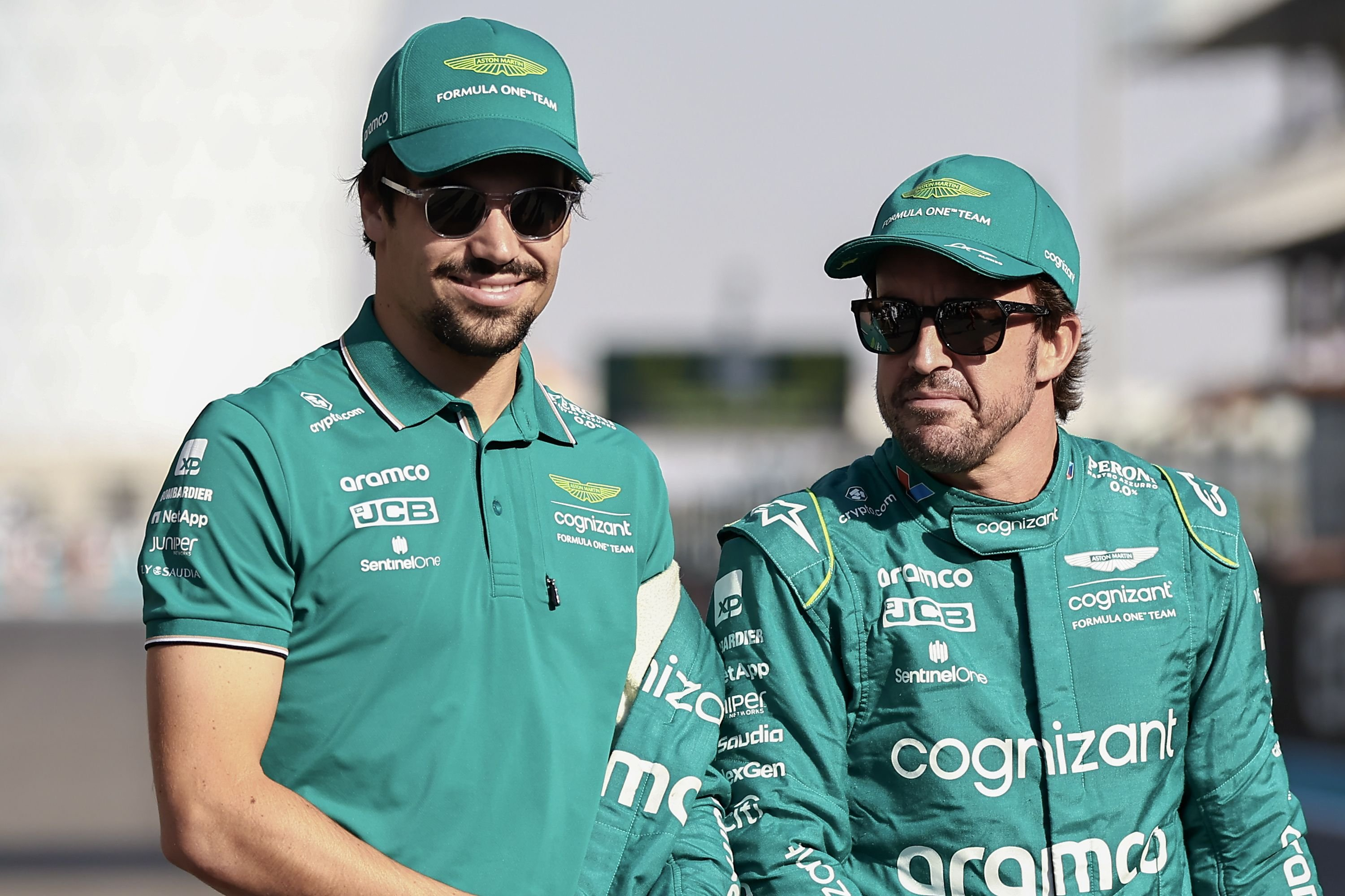 雷诺车队碾压阿斯顿马丁，汉密尔顿关键制胜的简单介绍