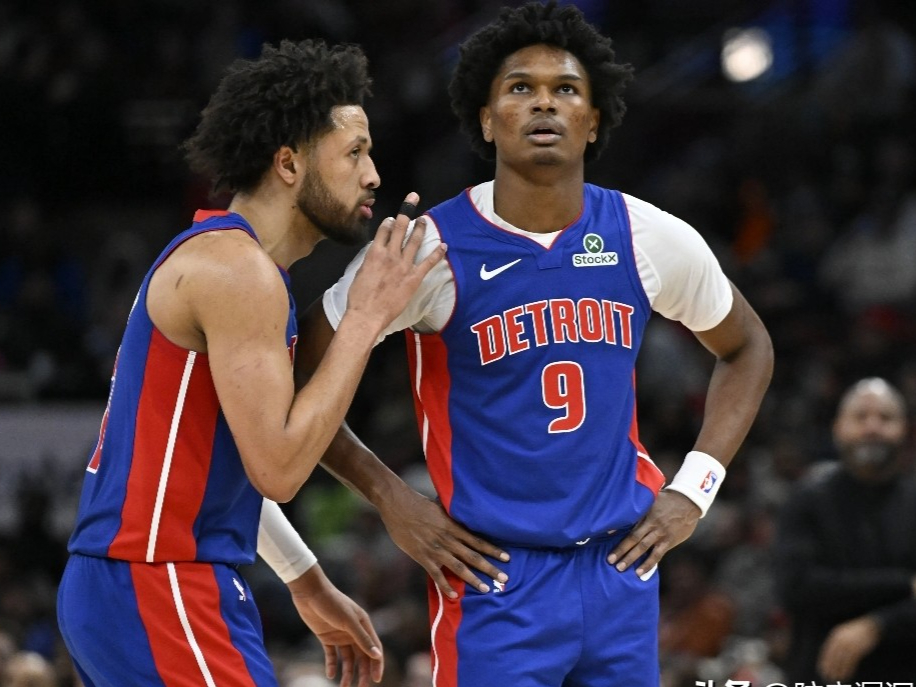 辽宁队完胜勇士，麦科勒姆刷新纪录