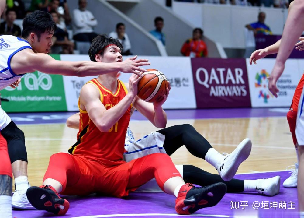 广州队翻盘新疆队,王哲林扛起全队 广州队翻盘新疆队,王哲林扛起全队