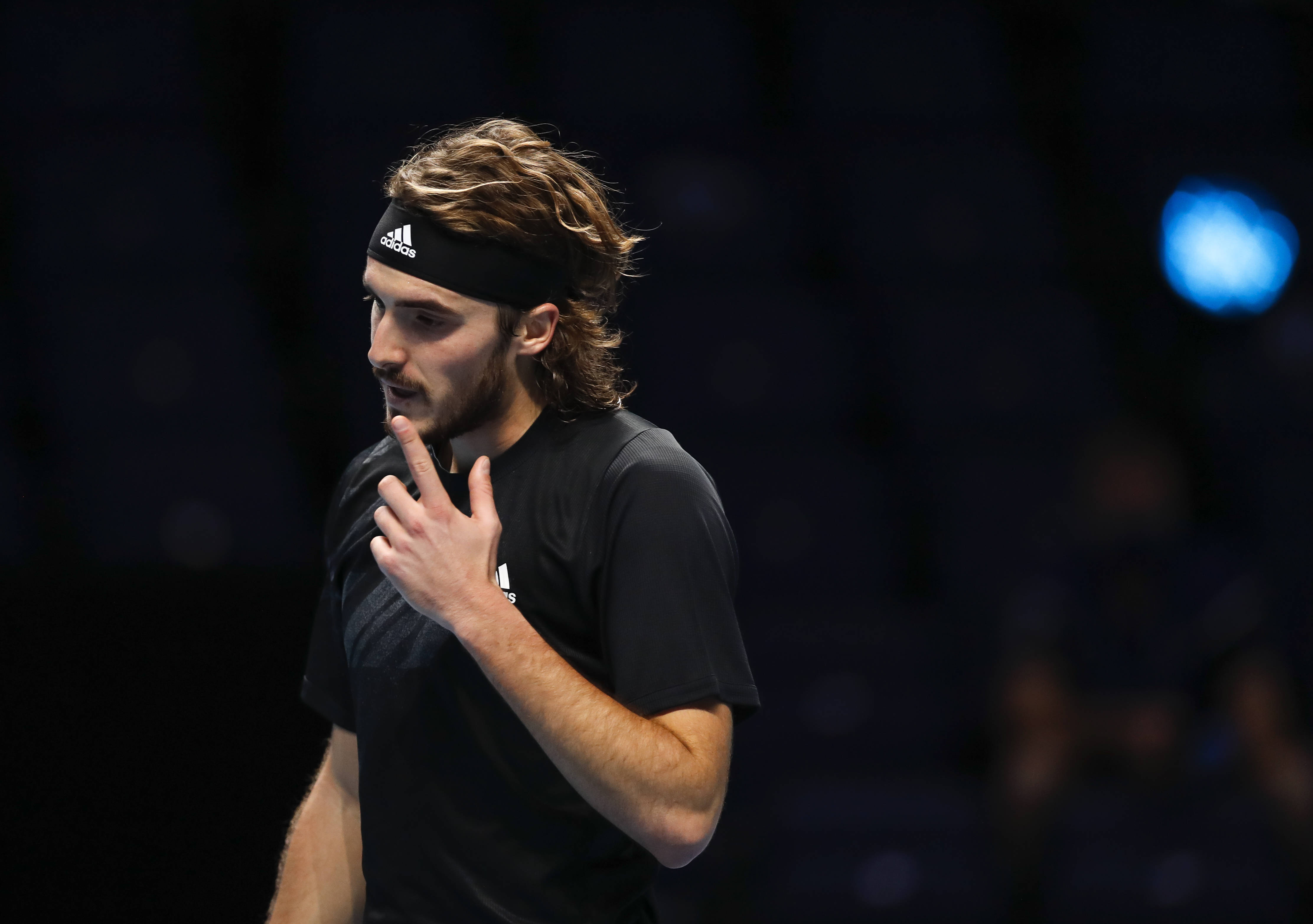 澳网逆转年终总决赛，西西帕斯扛起全队